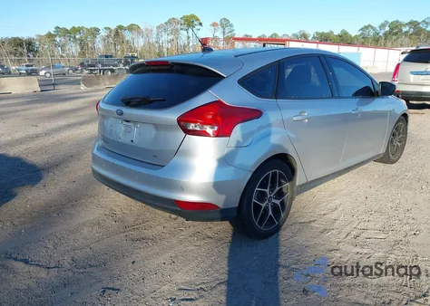 2017 Ford Focus Sel z USA, uszkodzony, nr VIN 1FADP3M24HL208568